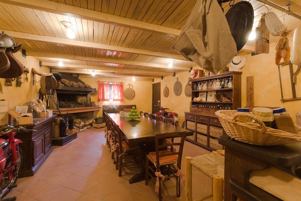 ベヴェリーノ La Cicalaヴィラ 部屋 写真